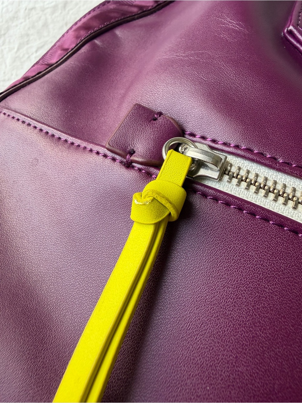 lululemon Happy Hatha Hour Bag | Rare Discontinued Style - Picture 7 of 16